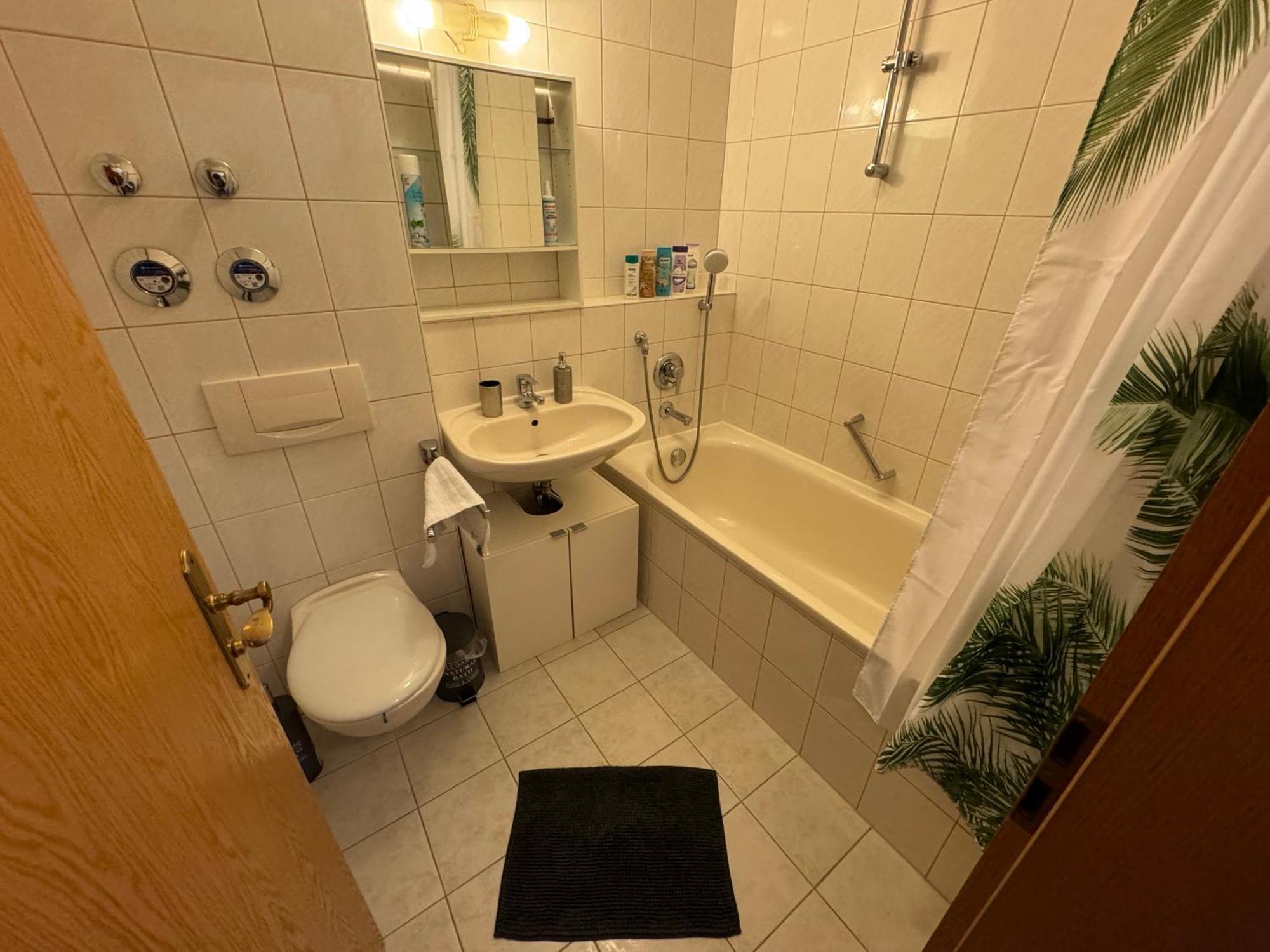 Kingsize Bett Boho Apartment Mit Tiefgarage Naehe Salzburg Freilassing Buitenkant foto